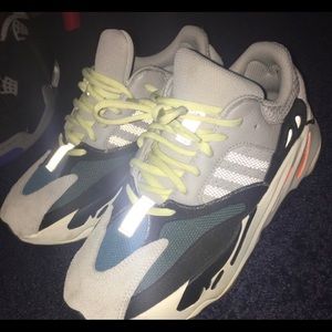 Yeezy 700